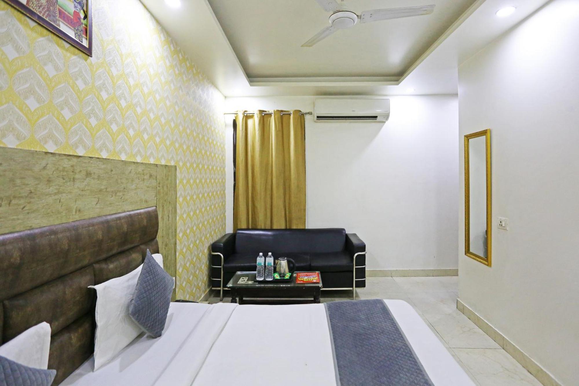 Broadway, Near Delhi Airport, Hotel New Delhi